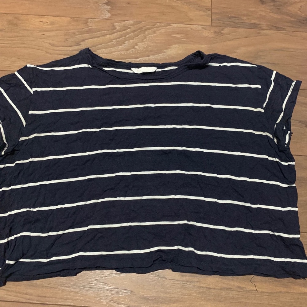 H&M navy blue and white striped cropped t-shirt